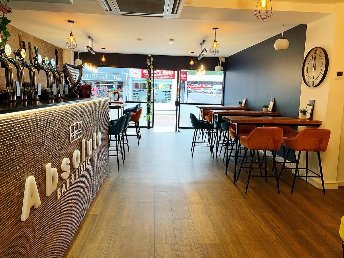 Why did Absolute bar in Westhoughton close down?