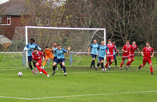 Four first half goals fire Daisy to 4-2 awayday victory