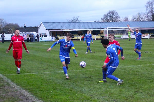 Five star Thornton bring Daisy unbeaten run to screeching halt